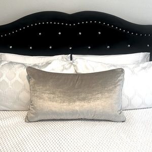 NWOT RODEO HOME RECTANGULAR DECORATIVE PILLOW